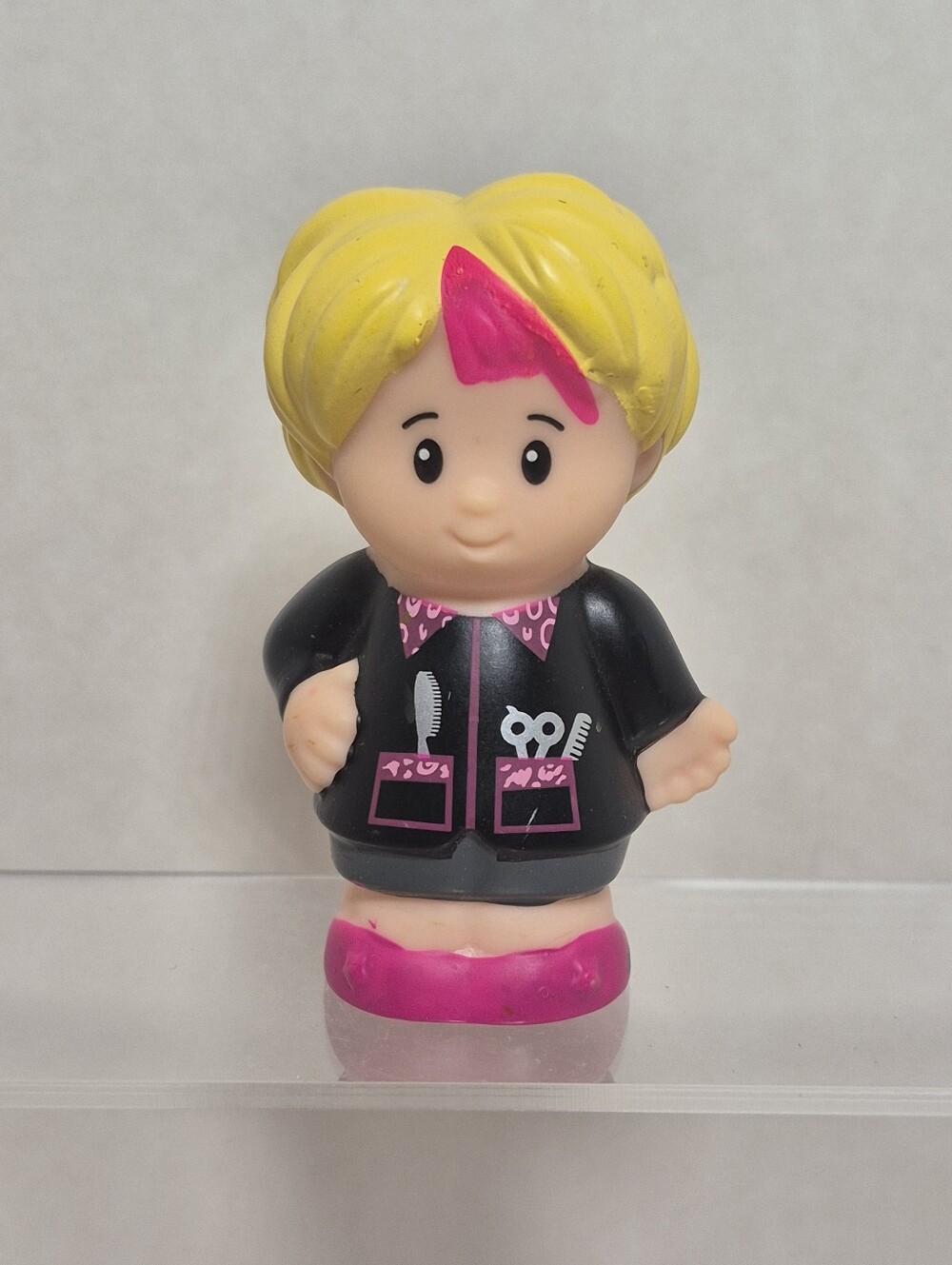 Fisher-Price Little People Hair Stylist Salon Figure Blonde Pink Streak 2014
